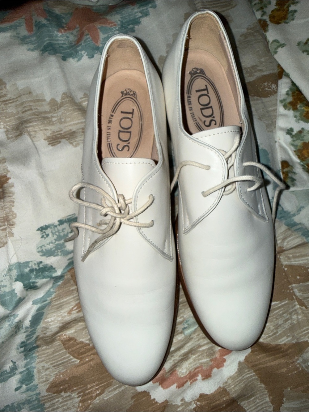 Tod's White Leather Derby Shoes for Unisex size 38